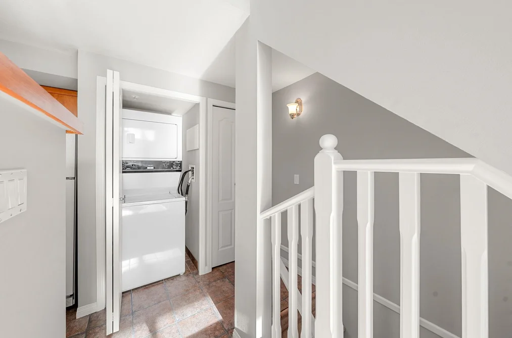 207-669 W 7th Avenue, Vancouver, BC - Townhouse for Sale - Photo 28 of 35