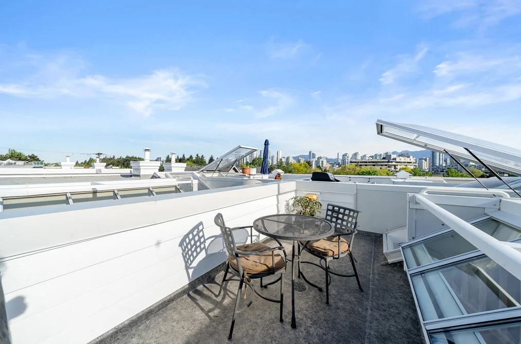 207-669 W 7th Avenue, Vancouver, BC - Townhouse for Sale - Photo 32 of 35