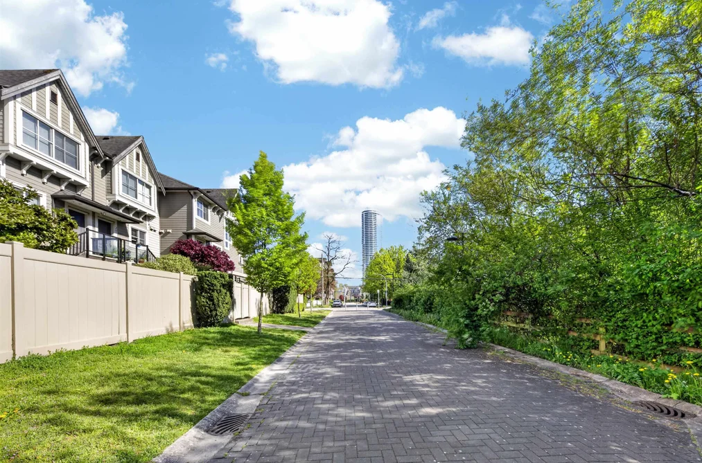 203 7159 STRIDE AVENUE, Burnaby BC V3N 1T8, Burnaby BC — Residential for Sale - Photo 3