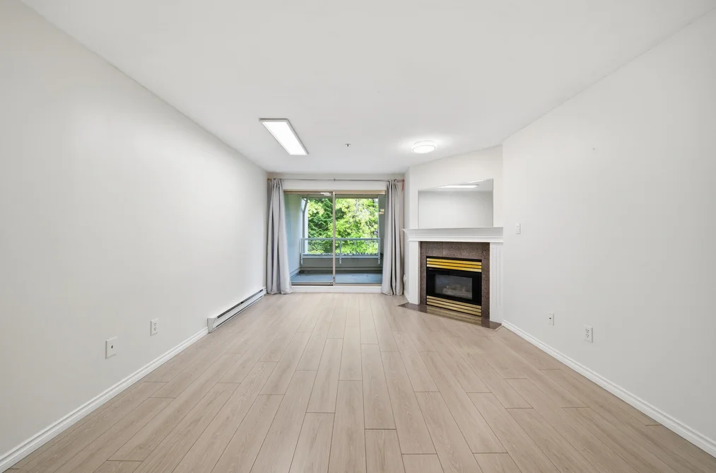 203 7326 ANTRIM AVENUE, Burnaby BC V5J 4M8, Burnaby BC — Residential for Sale - Photo 3