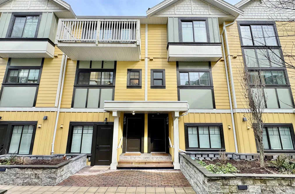 Townhouse for sale at 203 80 Elgin Street Port Moody British Columbia - MLS: R3098818