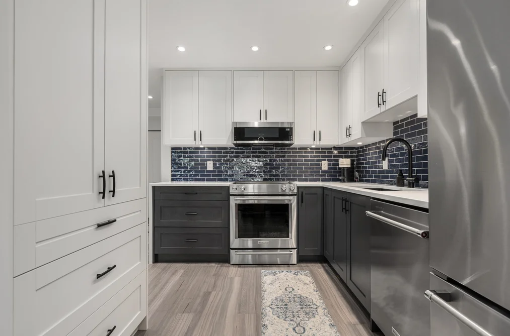 Condo for sale at 203 825 W 15th Avenue Vancouver British Columbia - MLS: R3153120