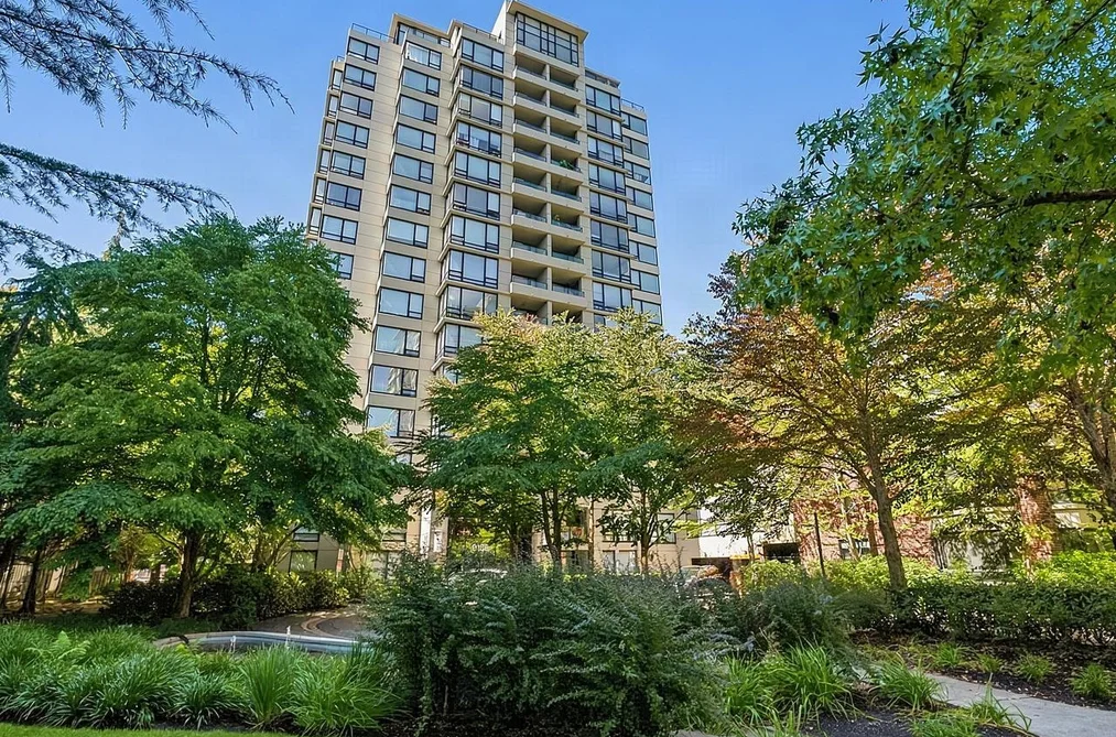 Condo for sale at 203 9188 Hemlock Drive Richmond British Columbia - MLS: R3159105