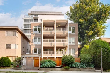 985 W 10th Ave Unit 203, Vancouver, BC - MLS: R3120408