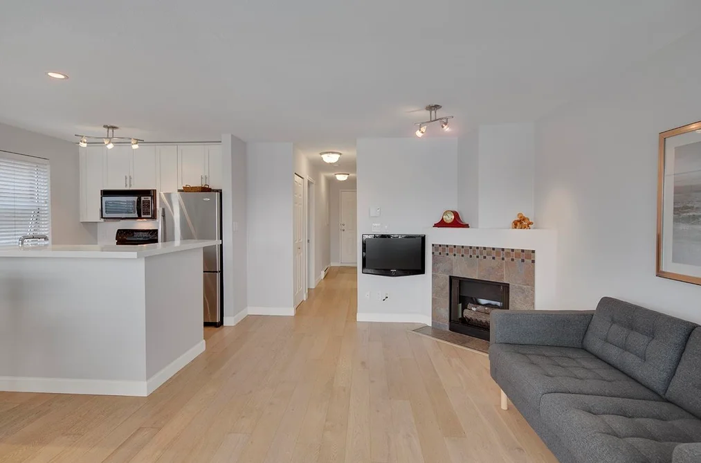 203 985 W 10TH AVENUE, Vancouver BC V5Z 1L9, Vancouver BC — Residential for Sale - Photo 2