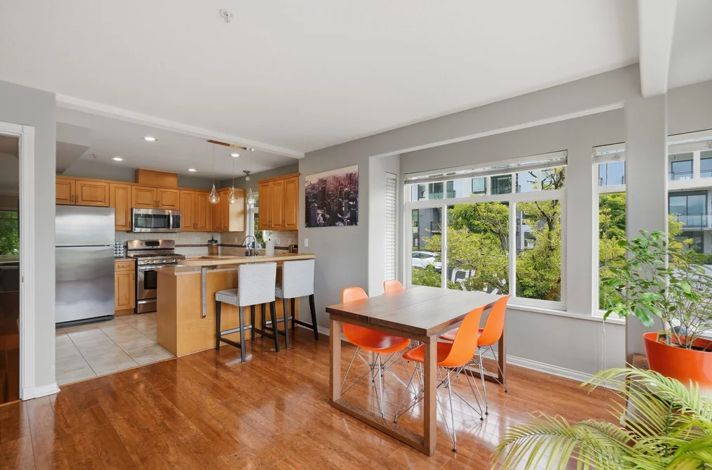 Townhouse for sale at 203 W 6th Street North Vancouver British Columbia - MLS: R3129561