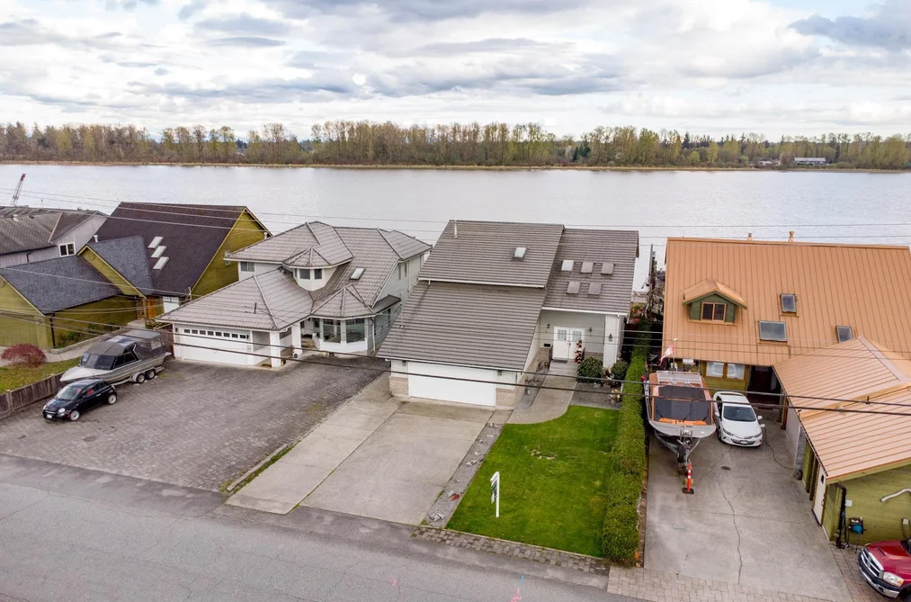 20346 WHARF STREET, Maple Ridge BC V2X 1Z3, Maple Ridge BC — Residential for Sale - Photo 2