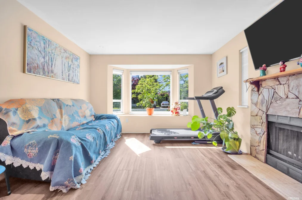 20377 KENT STREET, Maple Ridge BC V2X 1A7, Maple Ridge BC — Residential for Sale - Photo 5