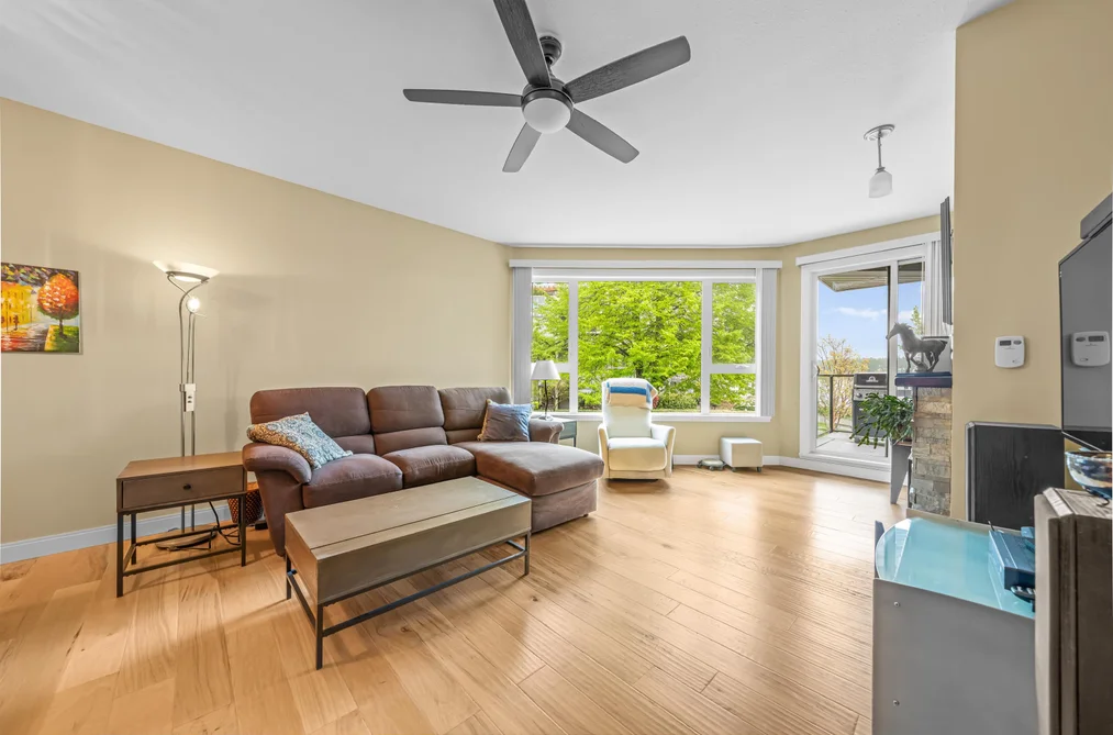 Condo for sale at 204 1150 Quayside Drive New Westminster British Columbia - MLS: R3156931