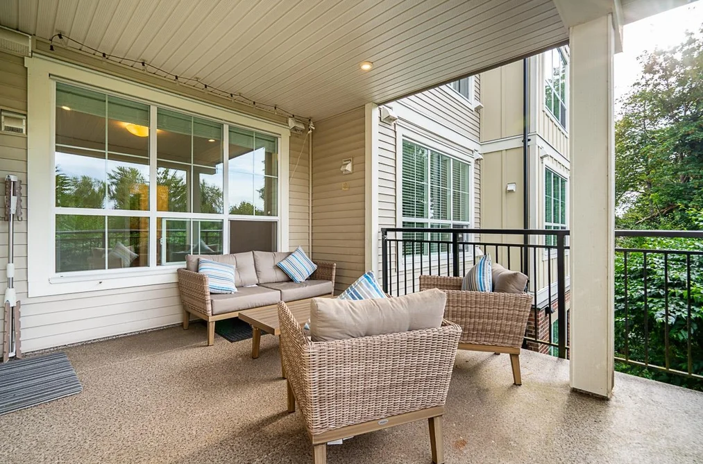 Condo for sale at 204 12367 224 Street Maple Ridge British Columbia - MLS: R3118015