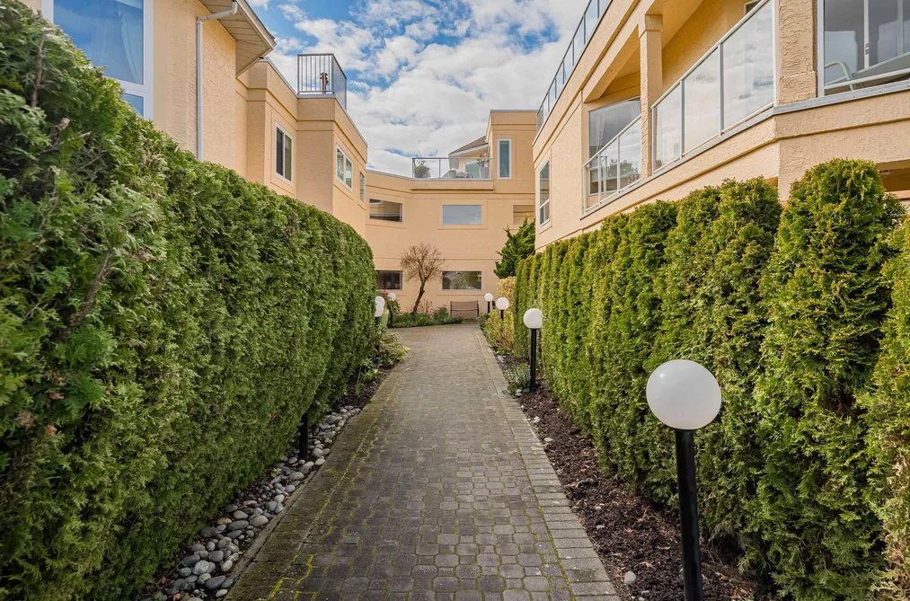 204 1255 BEST STREET, White Rock BC V4B 4E1, White Rock BC — Residential for Sale - Photo 4
