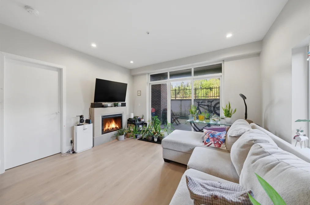 204 1273 MARINE DRIVE, North Vancouver BC V7P 1T3, North Vancouver BC — Residential for Sale - Photo 6