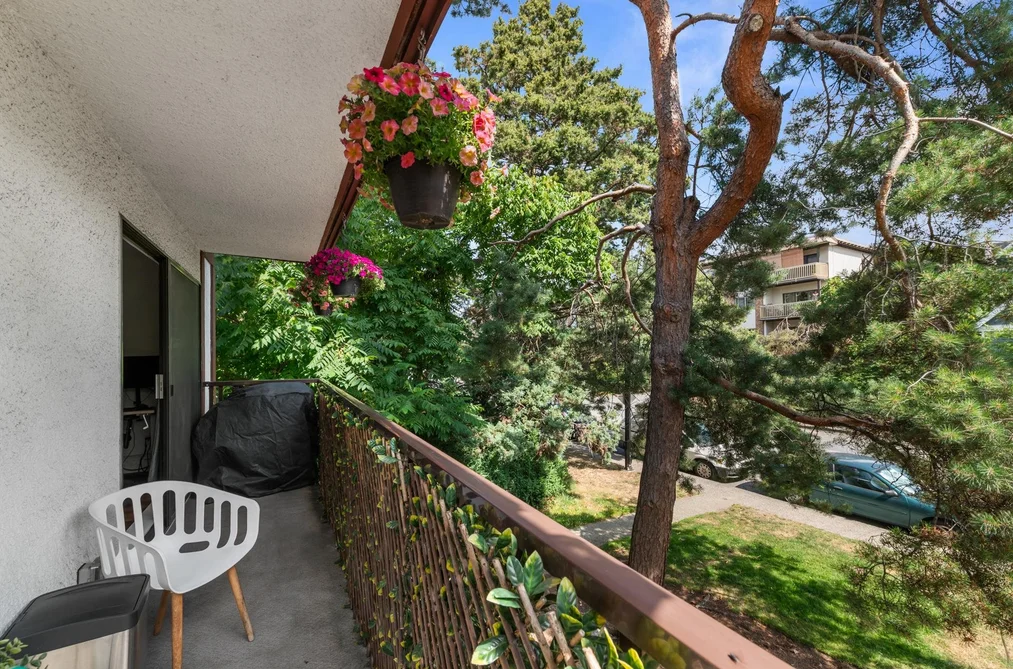 Condo for sale at 204 131 W 4th Street North Vancouver British Columbia - MLS: R3155212