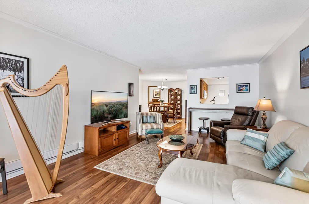Condo for sale at 204 1458 Blackwood Street White Rock British Columbia - MLS: R3123270