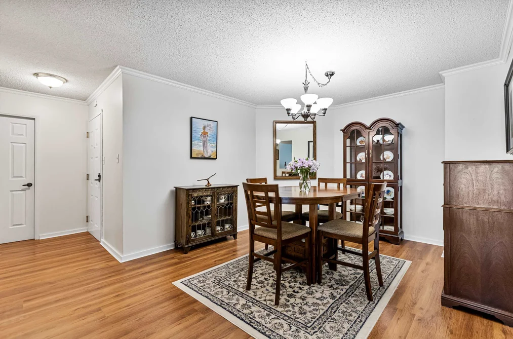 204 1458 BLACKWOOD STREET, White Rock BC V4B 3V4, White Rock BC — Residential for Sale - Photo 2