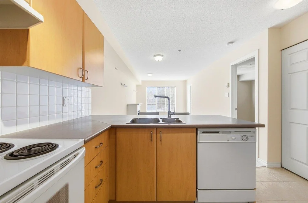 204 14859 100 AVENUE, Surrey BC V3R 2V5, Surrey BC — Residential for Sale - Photo 5