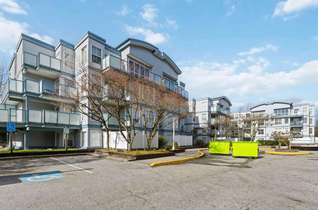 204 14885 100 AVENUE, Surrey BC V3R 0W1, Surrey BC — Residential for Sale - Photo 3
