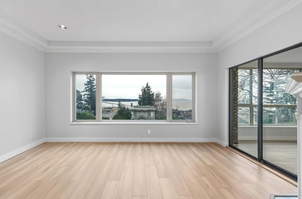 204 15176 BUENA VISTA AVENUE, White Rock BC V4B 1Y3, White Rock BC — Residential for Sale - Photo 3