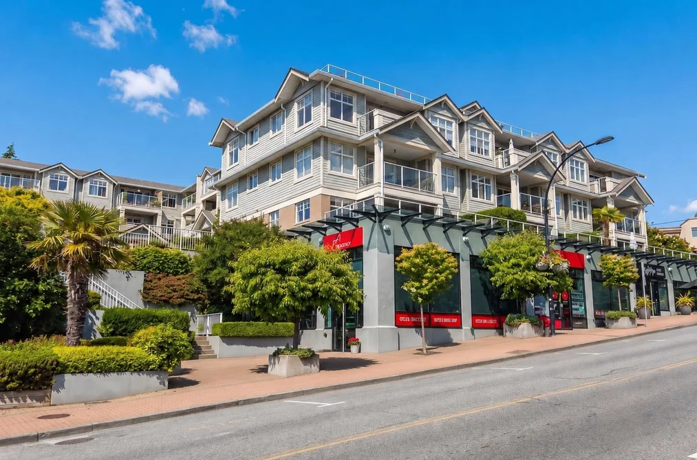 Condo for sale at 204 15621 Marine Drive White Rock British Columbia - MLS: R3149666