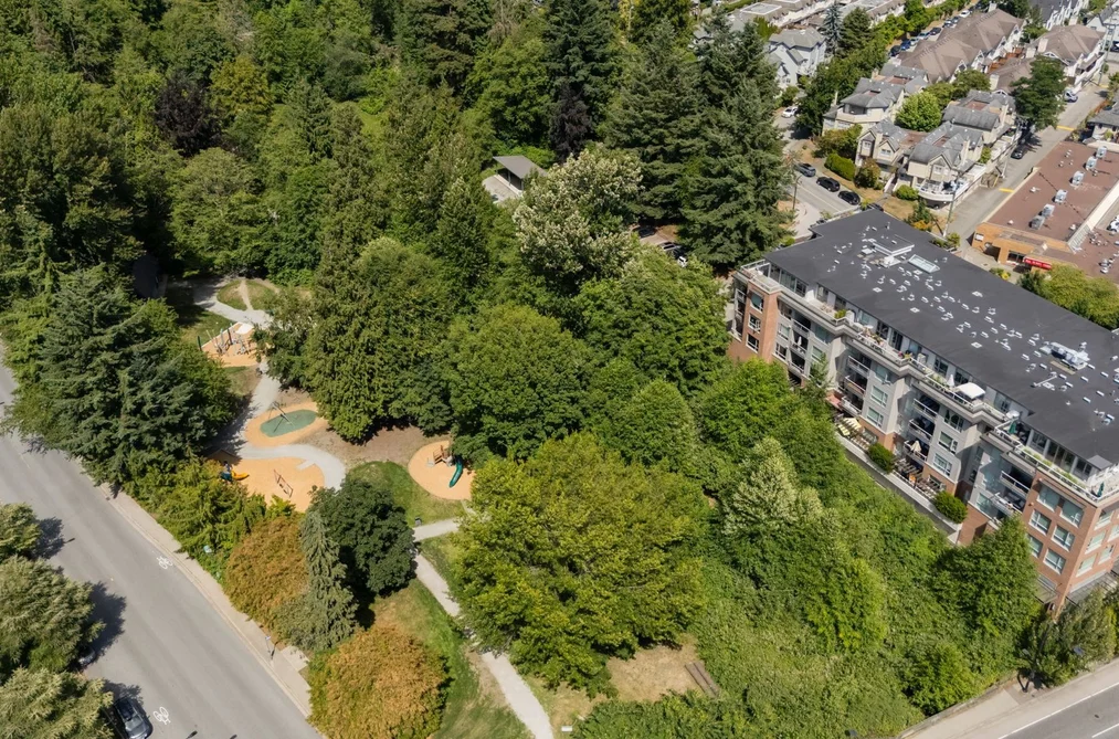 204 1621 HAMILTON AVENUE, North Vancouver BC V7P 0B6, North Vancouver BC — Residential for Sale — Photo 33 of 35