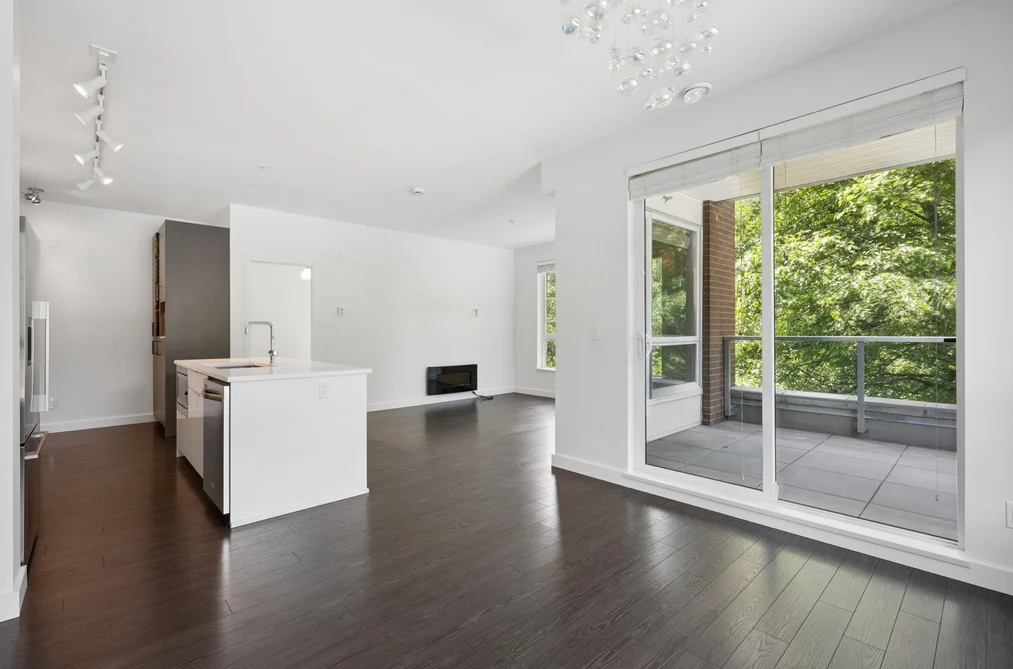 204 1621 HAMILTON AVENUE, North Vancouver BC V7P 0B6, North Vancouver BC — Residential for Sale — Photo 6 of 35