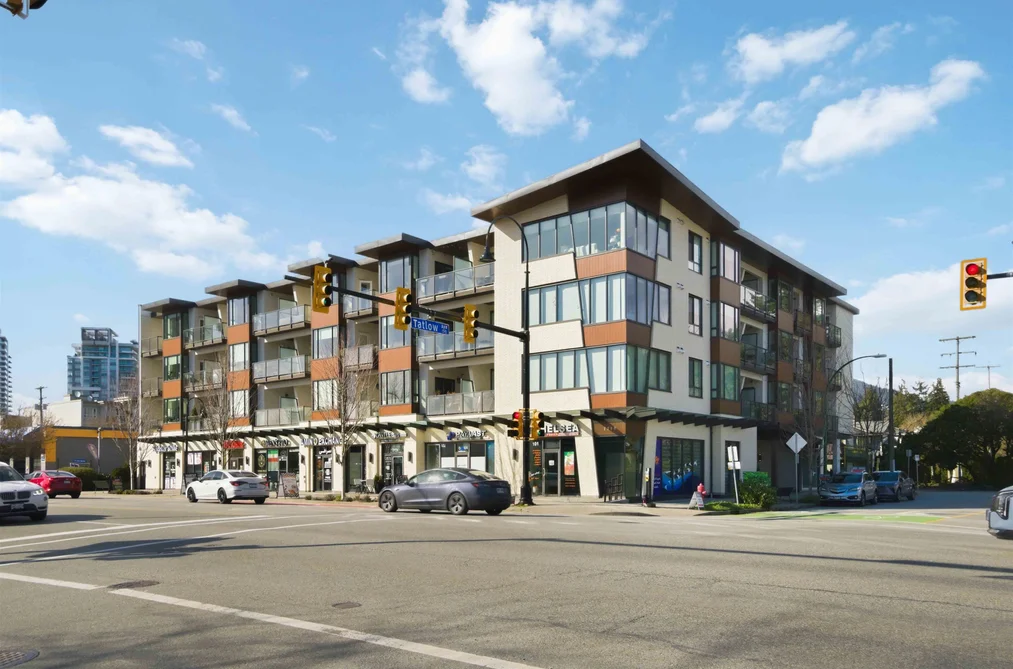 Condo for sale at 204 1633 Tatlow Avenue North Vancouver British Columbia - MLS: R3093993