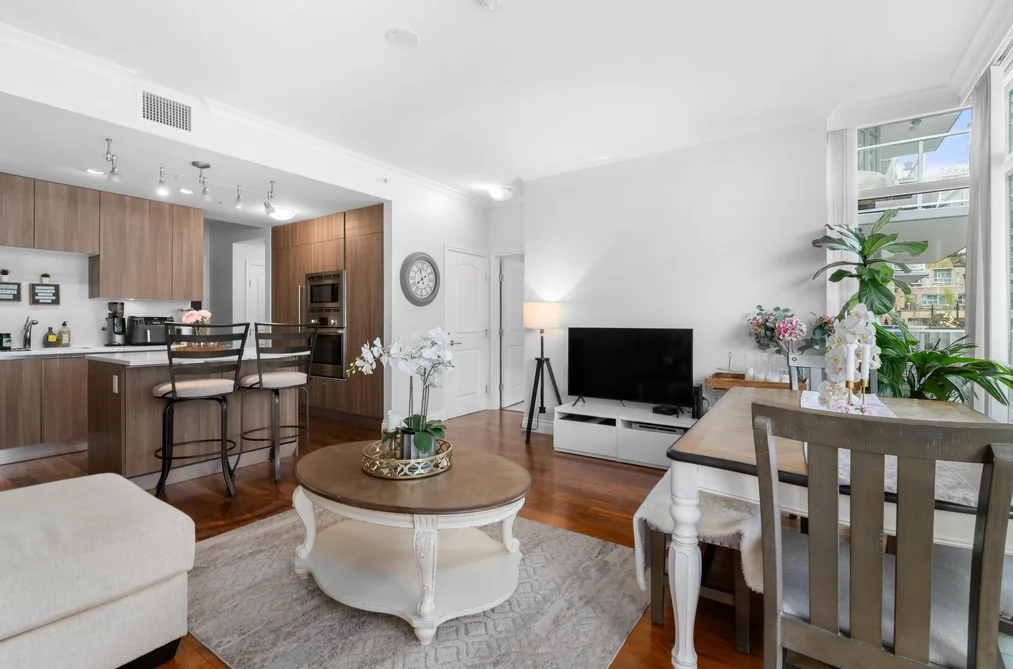 204 175 VICTORY SHIP WAY, North Vancouver BC V7L 0G1, North Vancouver BC — Residential for Sale - Photo 4