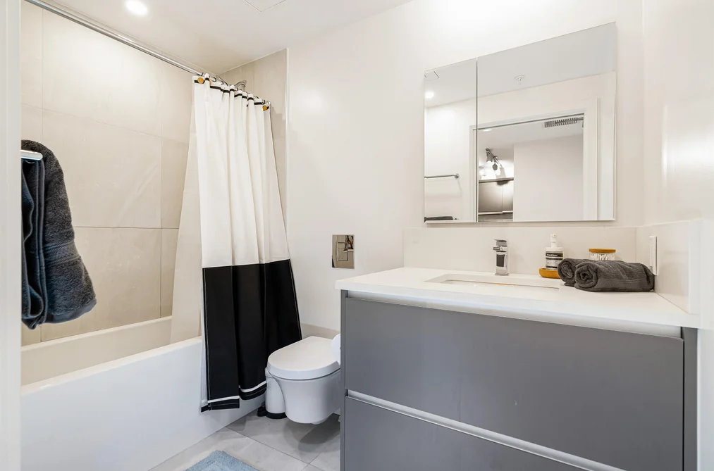 204 180 E 2ND AVENUE, Vancouver BC V5T 0K4, Vancouver BC — Residential for Sale — Photo 18 of 37