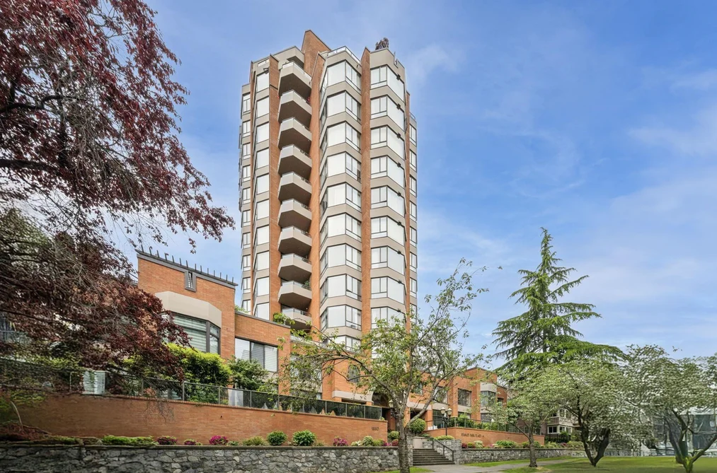 Condo for sale at 204 1860 Robson Street Vancouver British Columbia - MLS: R3133587