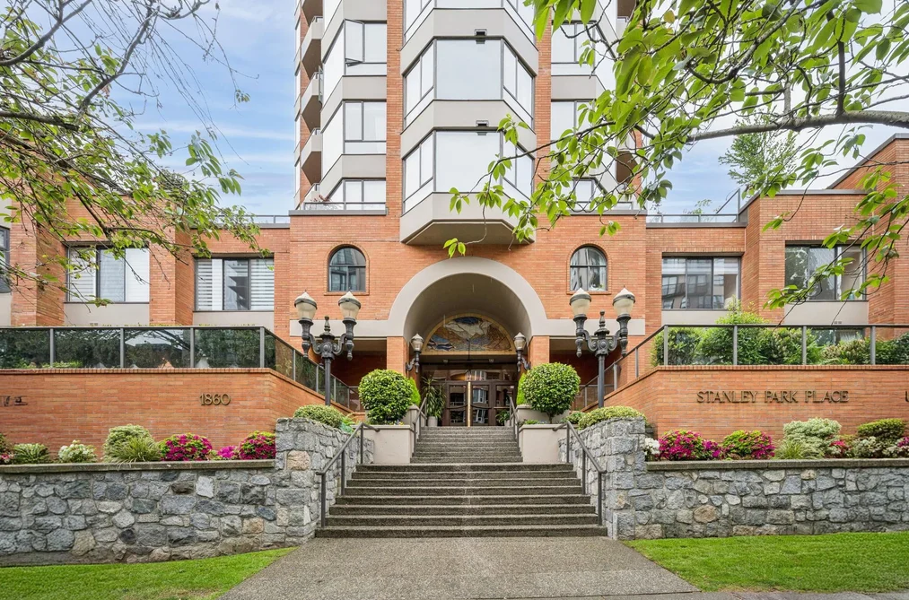 204 1860 ROBSON STREET, Vancouver BC V6G 3C1, Vancouver BC — Residential for Sale - Photo 2