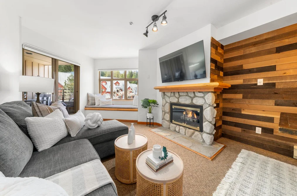 Condo for sale at 204 2050 Lake Placid Road Whistler British Columbia - MLS: R3118314