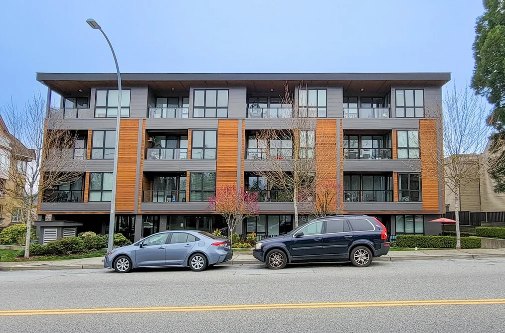 Condo for sale at 204 2267 Pitt River Road Port Coquitlam British Columbia - MLS: R3126995