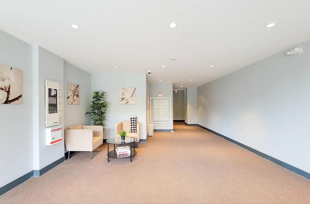 204 2267 PITT RIVER ROAD, Port Coquitlam BC V3C 1R7, Port Coquitlam BC — Residential for Sale - Photo 3
