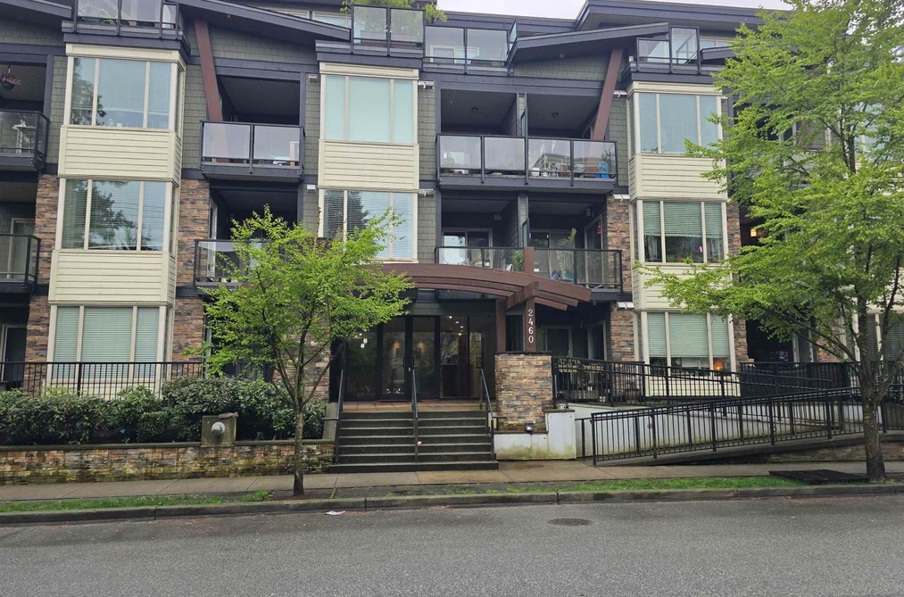 Condo for sale at 204 2460 Kelly Avenue Port Coquitlam British Columbia - MLS: R3118011