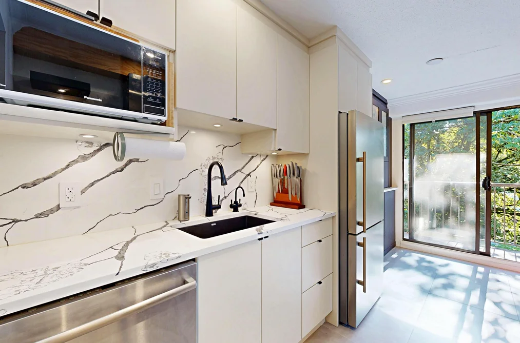 Condo for sale at 204 252 W 2nd Street North Vancouver British Columbia - MLS: R3162459