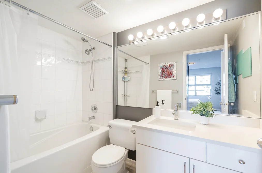 204 260 NEWPORT DRIVE, Port Moody BC V3H 5C6, Port Moody BC — Residential for Sale — Photo 15 of 33
