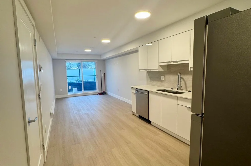 204 3050 KINGSWAY, Vancouver BC V5R 5J7, Vancouver BC — Residential for Sale - Photo 5