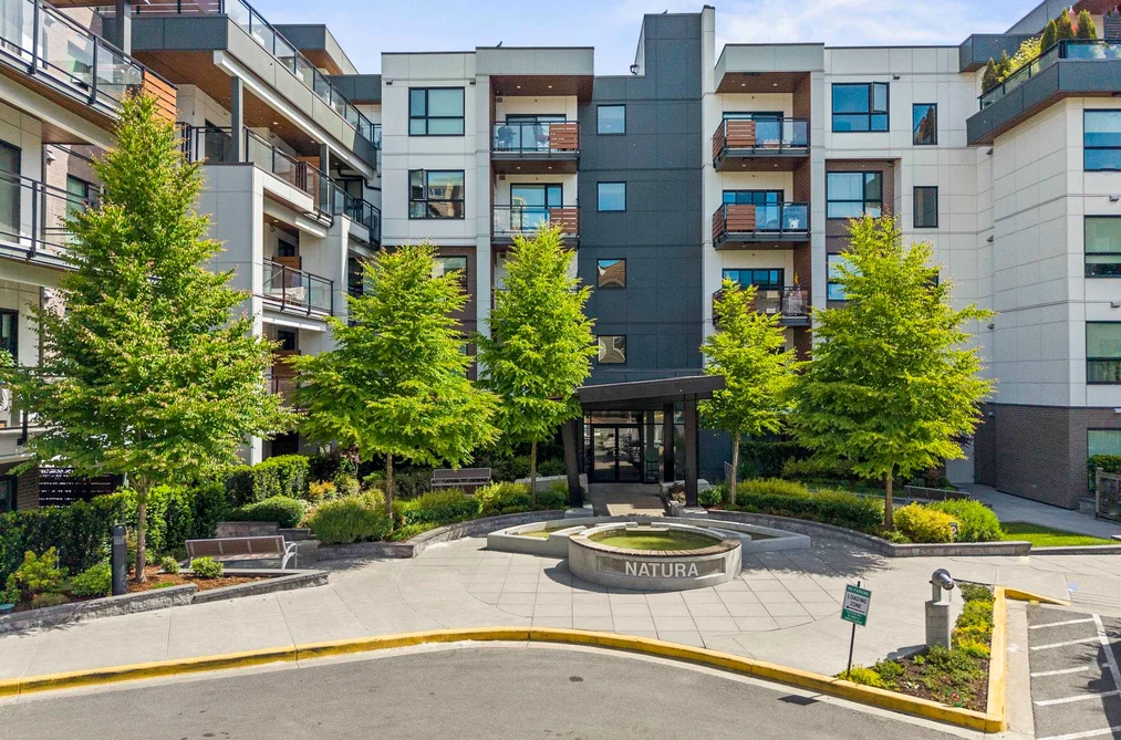 Condo for sale at 204 3182 Gladwin Road Abbotsford British Columbia - MLS: R3123738