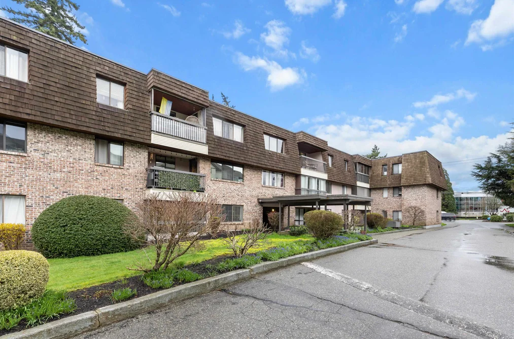 204 32175 OLD YALE ROAD, Abbotsford BC V2T 2C8, Abbotsford BC — Residential for Sale - Photo 3