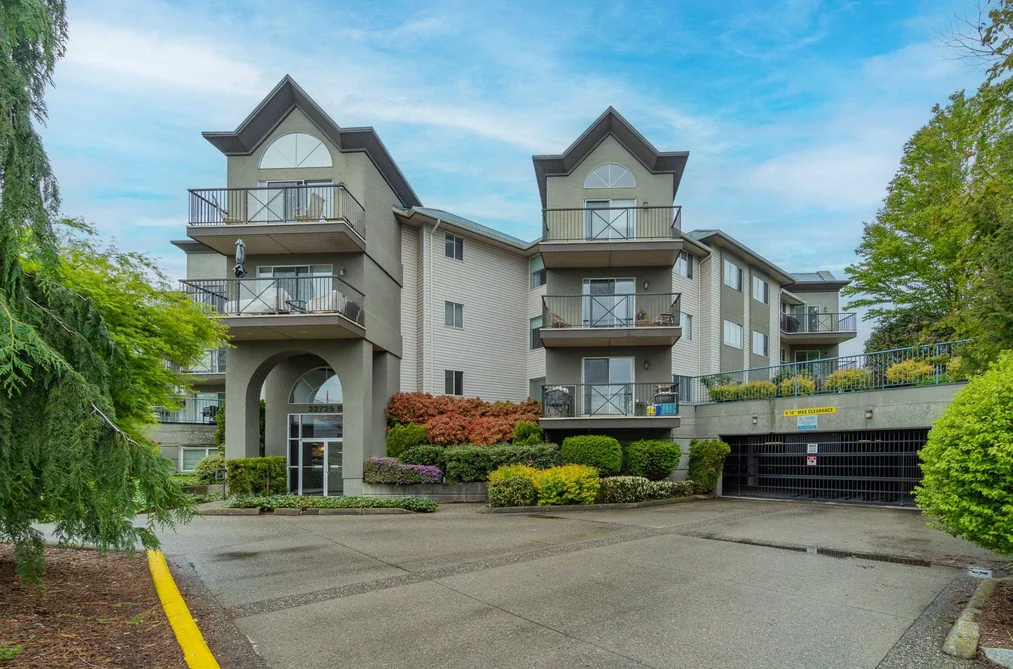 204 32725 GEORGE FERGUSON WAY, Abbotsford BC V2T 5M5, Abbotsford BC — Residential for Sale - Main Photo