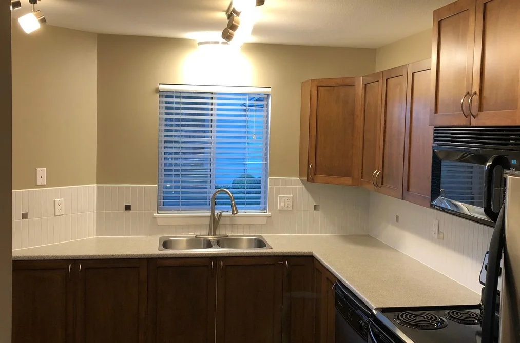 204 32725 GEORGE FERGUSON WAY, Abbotsford BC V2T 5M5, Abbotsford BC — Residential for Sale — Photo 3 of 34