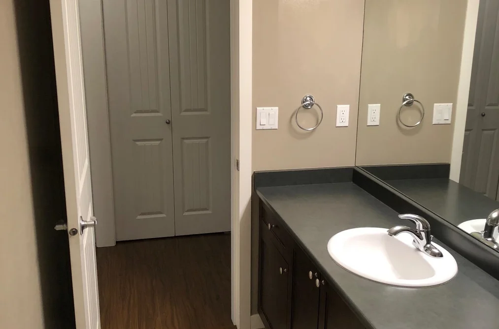 204 32725 GEORGE FERGUSON WAY, Abbotsford BC V2T 5M5, Abbotsford BC — Residential for Sale — Photo 30 of 34