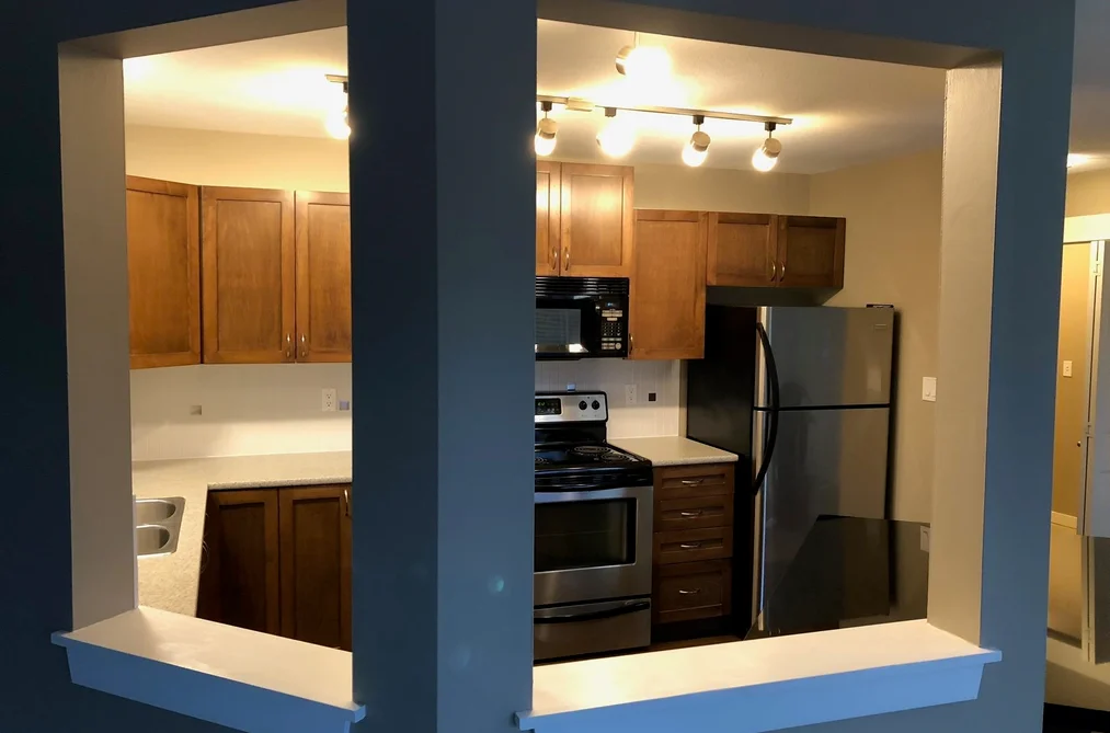 204 32725 GEORGE FERGUSON WAY, Abbotsford BC V2T 5M5, Abbotsford BC — Residential for Sale — Photo 5 of 34