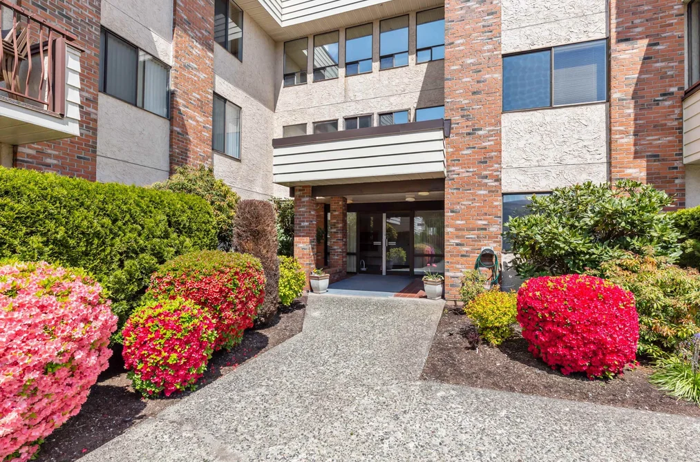 204 32885 GEORGE FERGUSON WAY, Abbotsford BC V2S 7X1, Abbotsford BC — Residential for Sale - Photo 3
