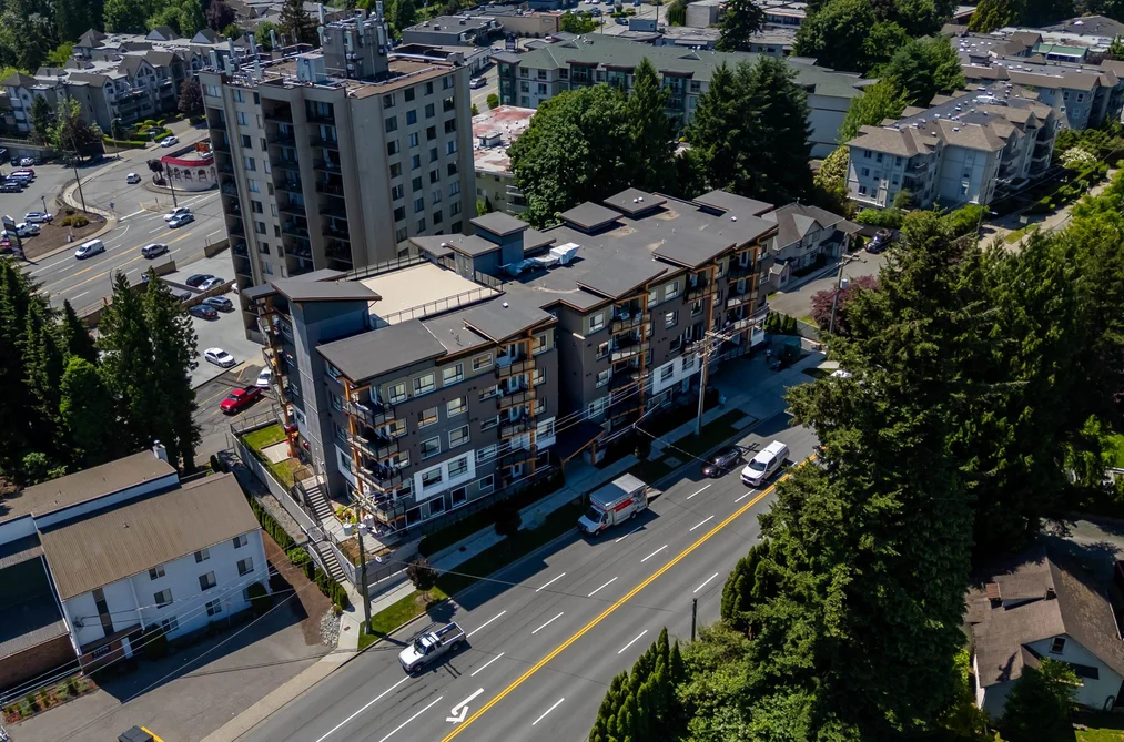 204 33568 GEORGE FERGUSON WAY, Abbotsford BC V2S 0M3, Abbotsford BC — Residential for Sale - Photo 2