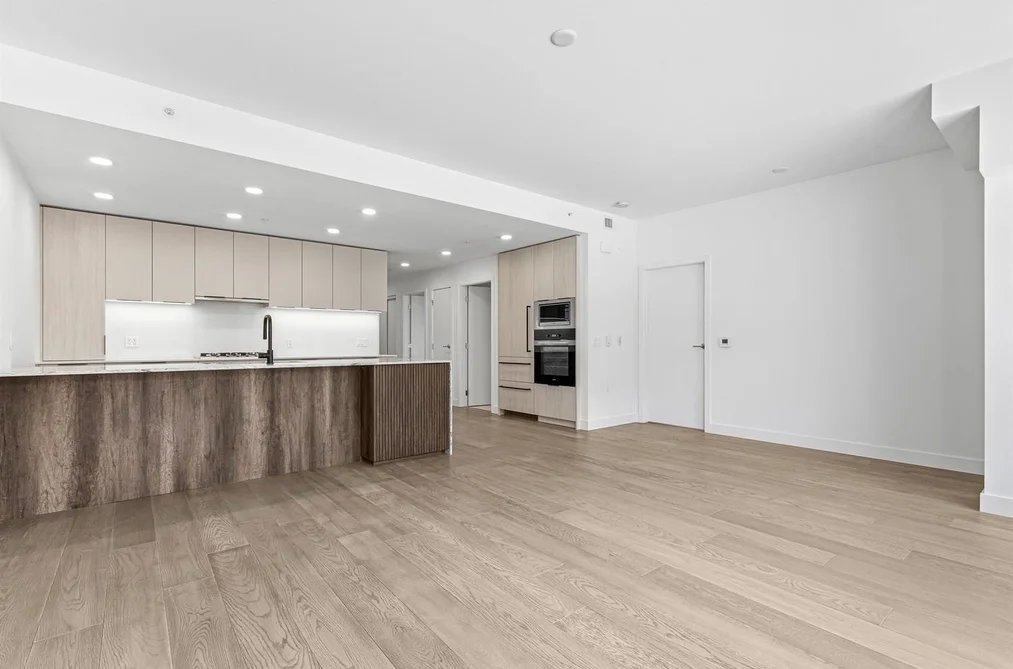 Condo for sale at 204 3590 W 39th Avenue Vancouver British Columbia - MLS: R3103570