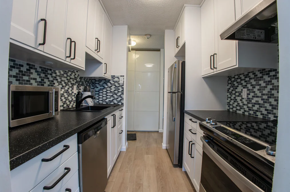204 4200 MAYBERRY STREET, Burnaby BC V5H 4A7, Burnaby BC — Residential for Sale - Photo 4