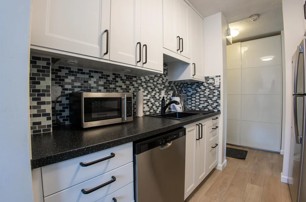 204 4200 MAYBERRY STREET, Burnaby BC V5H 4A7, Burnaby BC — Residential for Sale - Photo 6