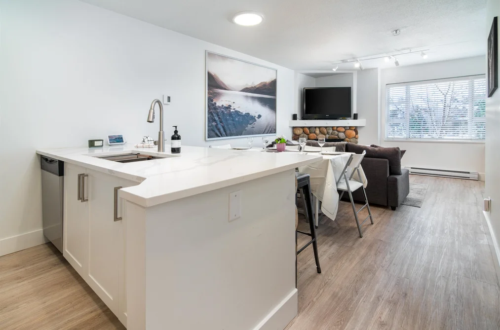 204 4360 LORIMER ROAD, Whistler BC V8E 1A5, Whistler BC — Residential for Sale - Photo 2