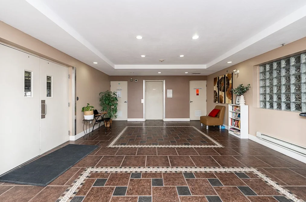 204 46021 SECOND AVENUE, Chilliwack BC V2P 1S6, Chilliwack BC — Residential for Sale - Photo 4